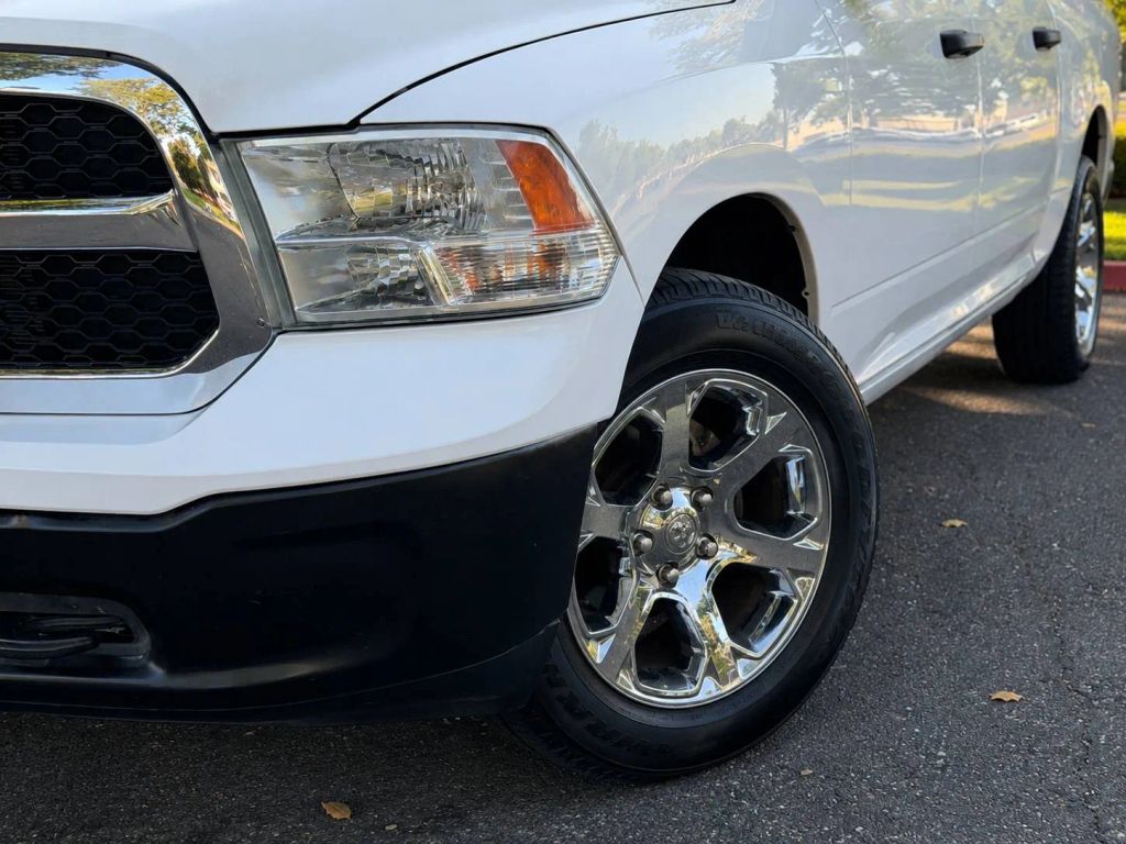 ram ram 1500 classic 2018 1C6RR7XT5JS319025 image ram ram 1500 classic 2018 1C6RR7XT5JS319025 image
